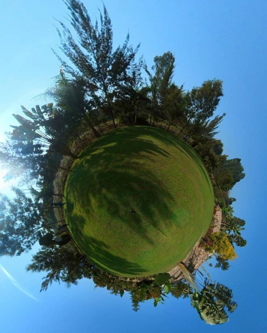 Riverside Resort Hotel Kabale Luaran gambar