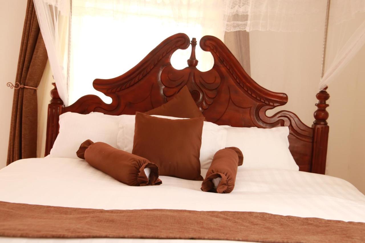 Riverside Resort Hotel Kabale Luaran gambar