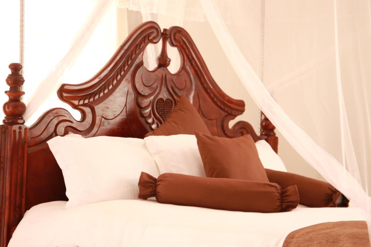 Riverside Resort Hotel Kabale Luaran gambar