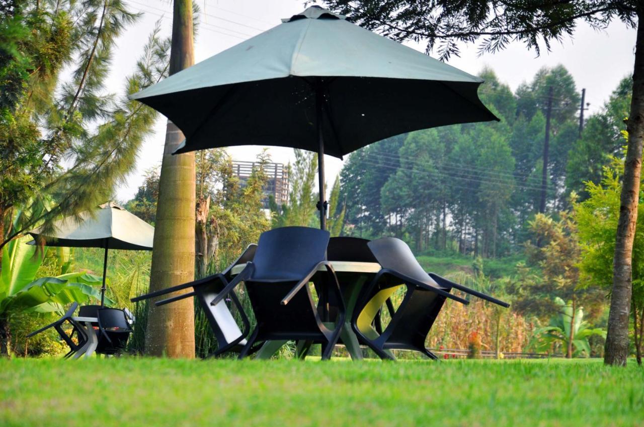 Riverside Resort Hotel Kabale Luaran gambar